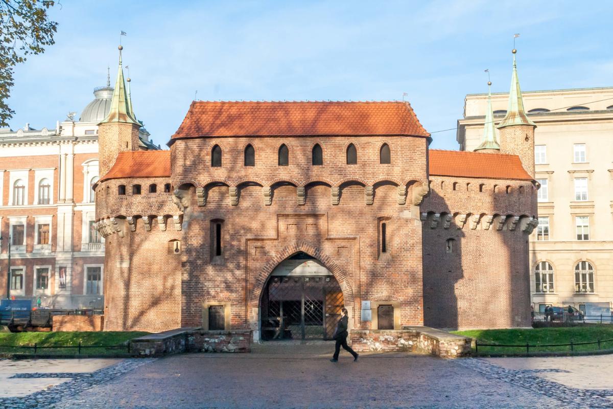 zagadki o Krakowie – Barbakan i Brama Floriańska