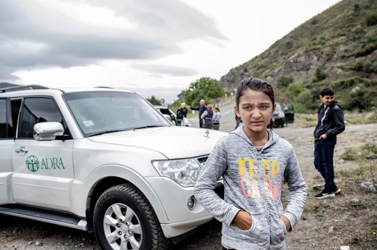 Wypocznij i zrób coś dobrego dla innych. 5 powodów, dlaczego warto wybrać się na wycieczkę z wolontariatem
