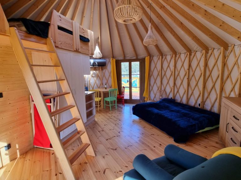 Urlop na Dolnym Śląsku. Domki kopułowe w Starej Morawie.