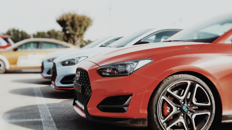 czy parkowanie przy lotnisku jest bezpieczne